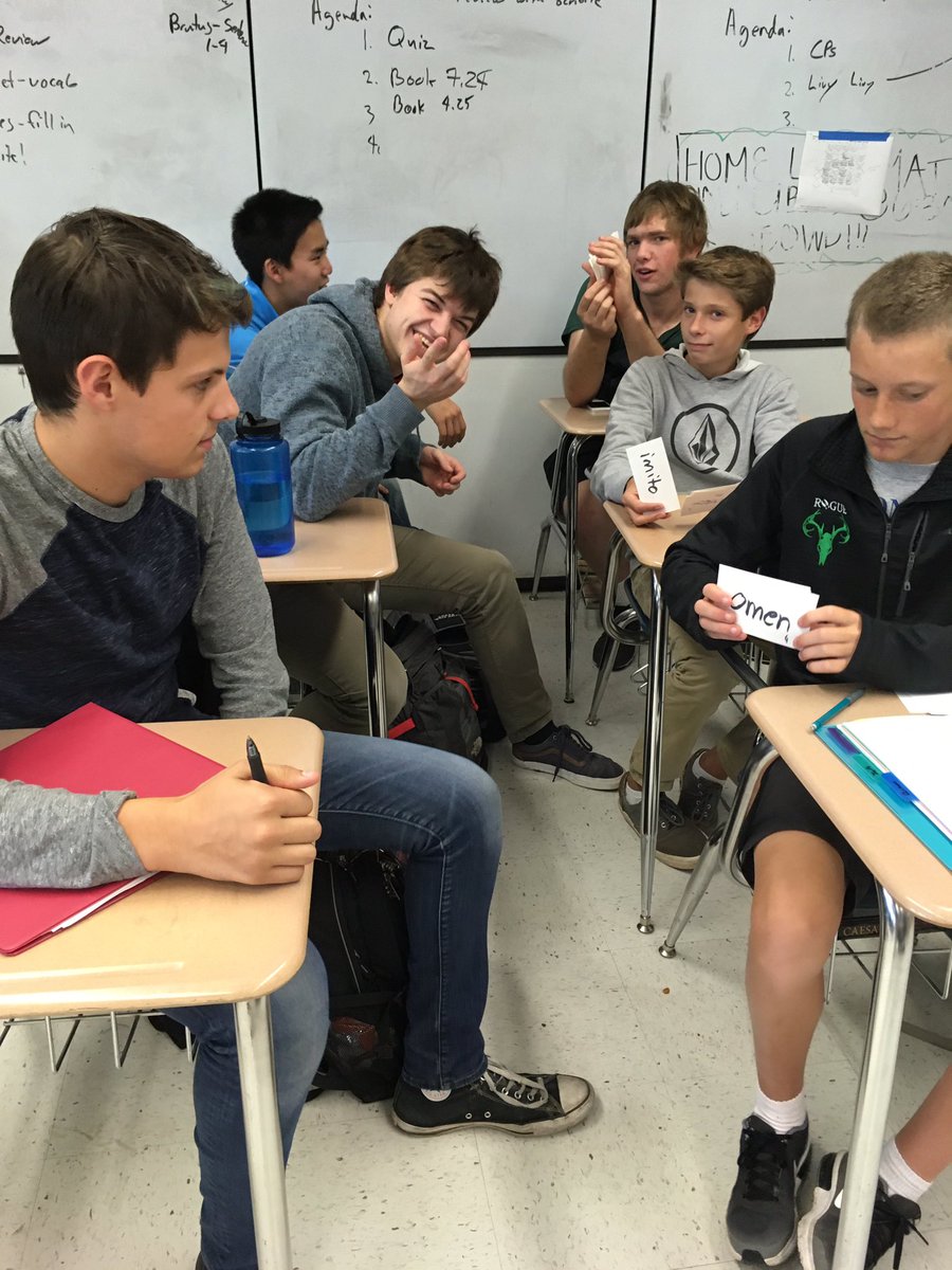 MagisterDavis1's tweet photo. Quo modo dicis "comrade?" Dicis "comes." 5th period preparing for a quiz! @MiramonteHS Ipsa scientia potestas est  #miralatin #humanitas https://t.co/TyAhEQpn1T