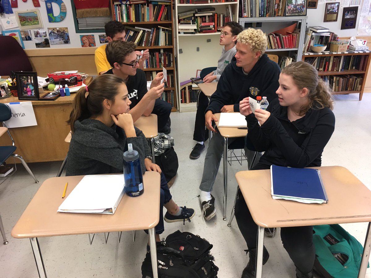 MagisterDavis1's tweet photo. Quo modo dicis "comrade?" Dicis "comes." 5th period preparing for a quiz! @MiramonteHS Ipsa scientia potestas est  #miralatin #humanitas https://t.co/TyAhEQpn1T