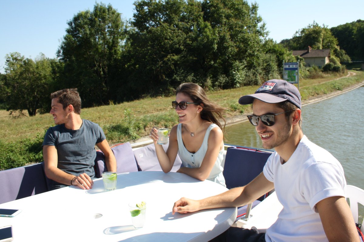 Emerald Star Boating tweet media