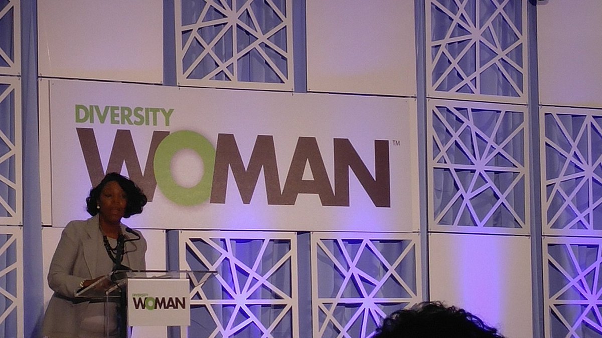 fran_phill's tweet photo. Dr. Sheila Robinson #2016DWBLC #DWBLC #DiversityWoman https://t.co/BLqLbLIuDn