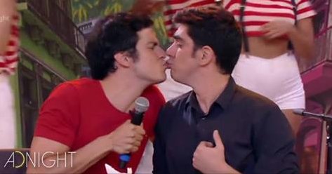 AdnightShow's tweet photo. #Solanet, shippamos! @MarceloAdnet  e @mateusolano  causaram no #Adnight! Vem ver: https://t.co/NHsDQkQksO https://t.co/cdPz9fPeom
