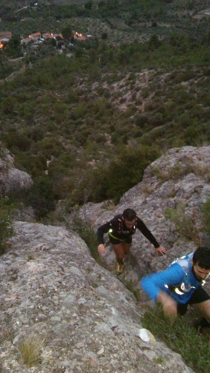 lobovalki79's tweet photo. Matinal #montserratina (20km 1500d+)el #pnmonserrat sumant kms go to #traildelbisaura...a tope!! https://t.co/36L9THlNTf