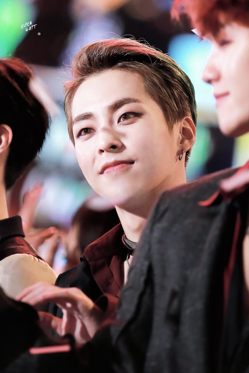 cynthiaaacoco's tweet photo. 搞不到XIU精灵王子的人生，是没有意义的🚬🚬🚬 cr:logo https://t.co/LrSUMJA1f9