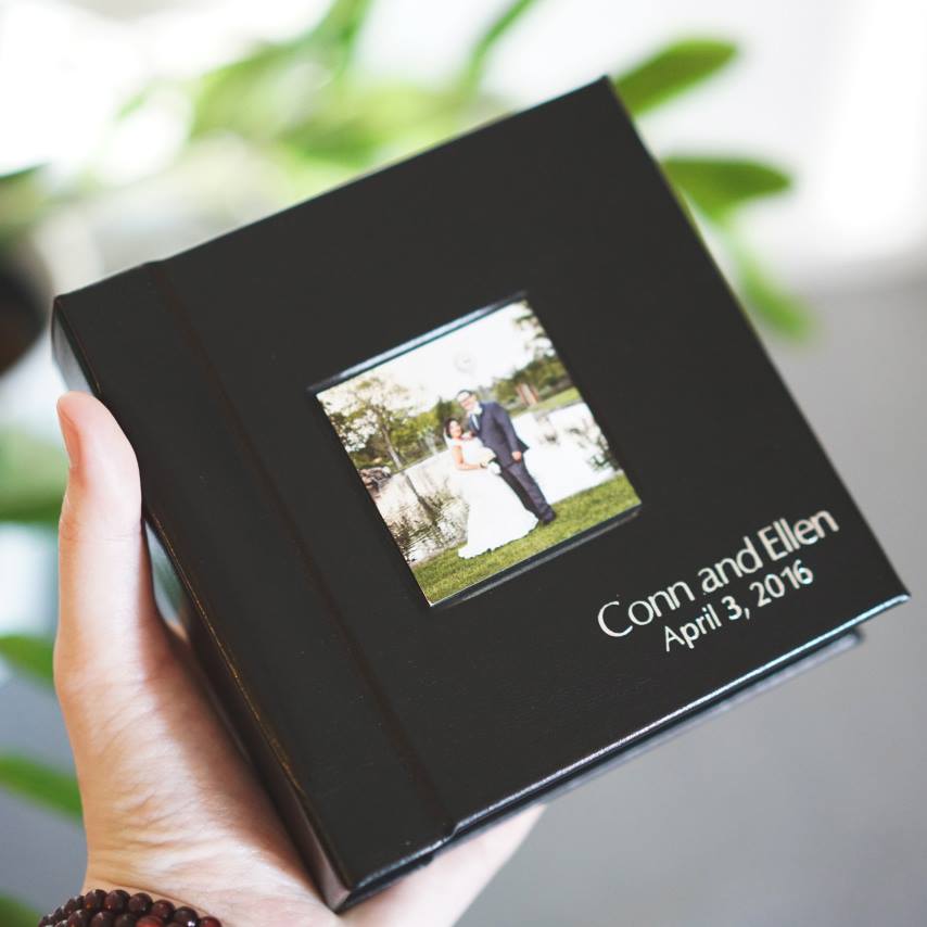 Forbeyon's tweet image. Smaller albums such as this one designed by Laughlin Photography are the perfect handheld gift.