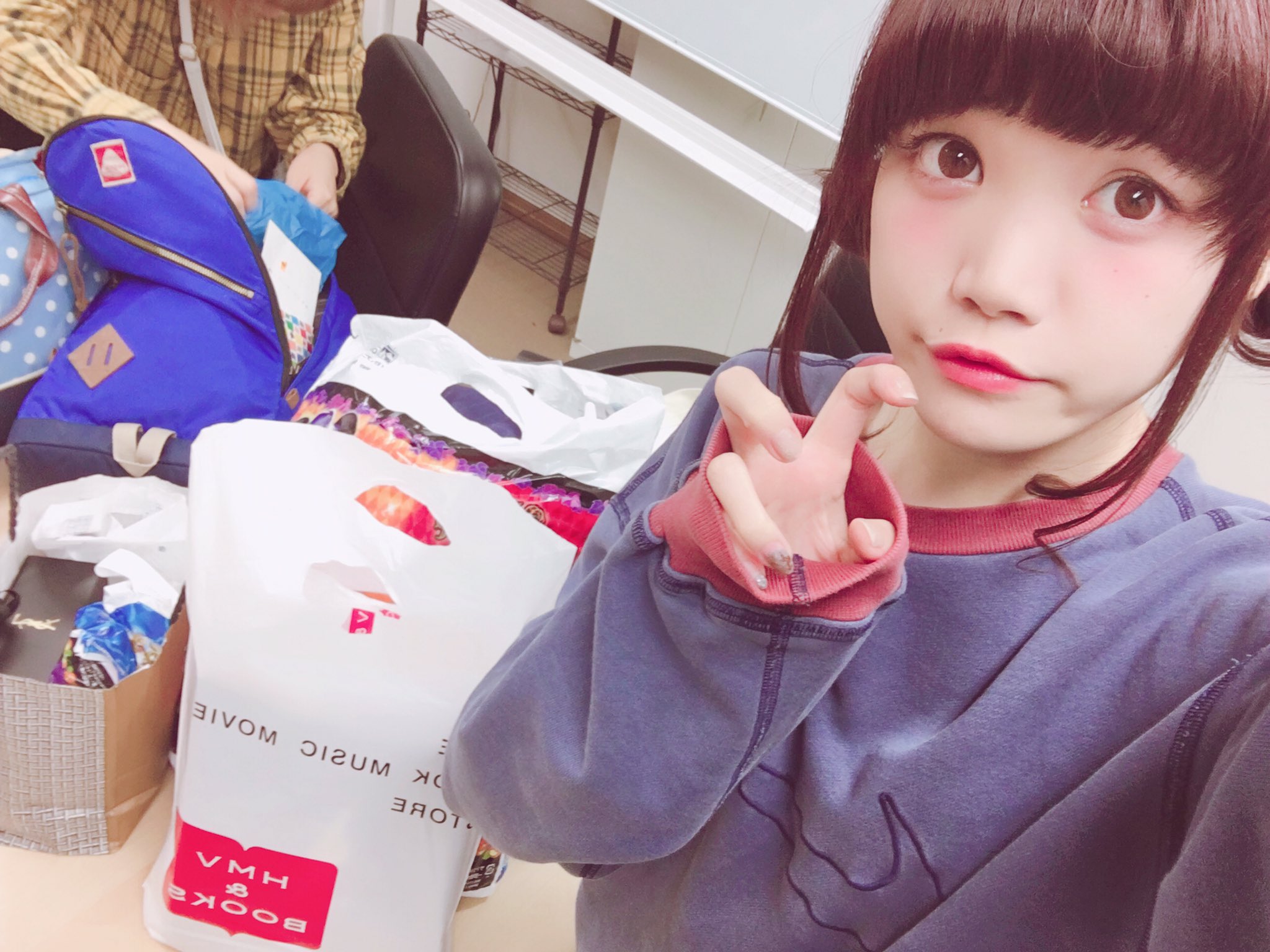 セントチヒロ チッチ 家帰って気づいたら寝ちゃってた 今日会いに来てくれたみなさん ありがとう 言葉して伝えて もらえるってしあわせなことね ぱわーと愛を沢山もらった日 Bishのチッチもっともっと 頑張ります 本当にありがと T Co