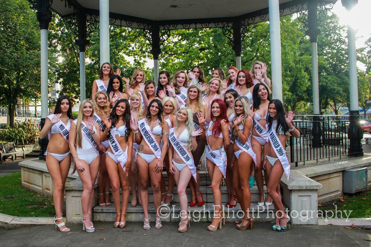 LElliottPhotog's tweet photo. Miss English Rose swimwear round. 👸🏼🌹👙 #missenglishrose #model #modellingcompetition #swimwear https://t.co/BRBneCUhKZ
