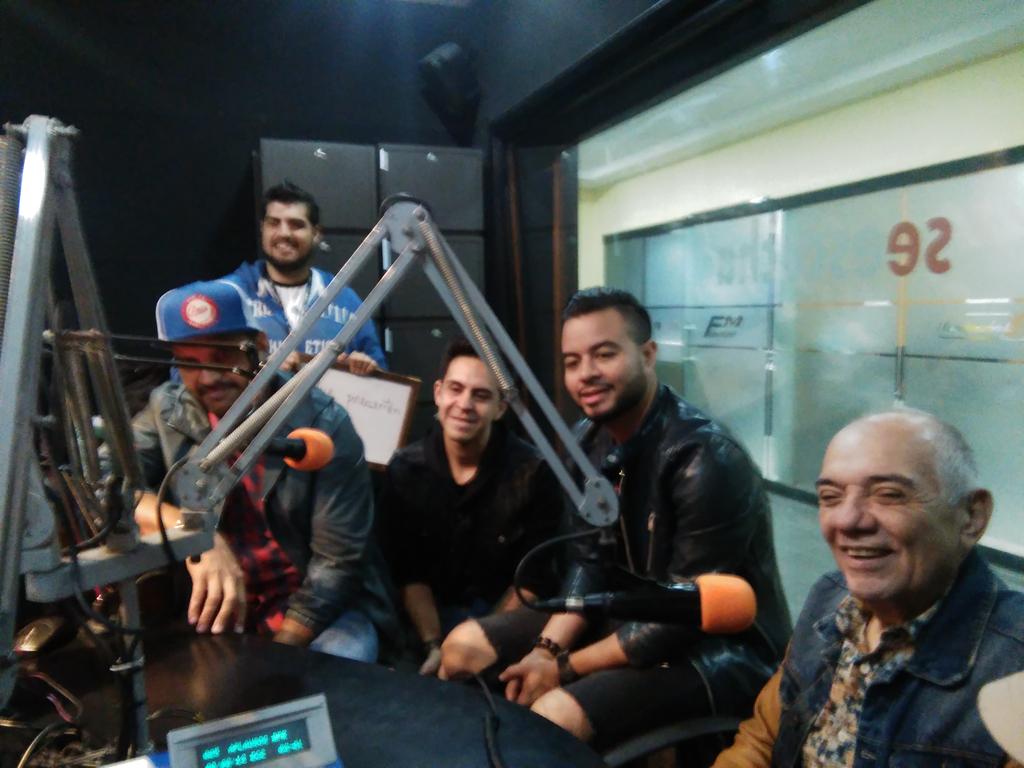 Hot94's tweet photo. "#Semblanza es el legado cinematográfico que quiere dejar Guaco a las futuras generaciones" @OficialGuaco en @AsiNosQuierenFM https://t.co/SMF6Pgum6R