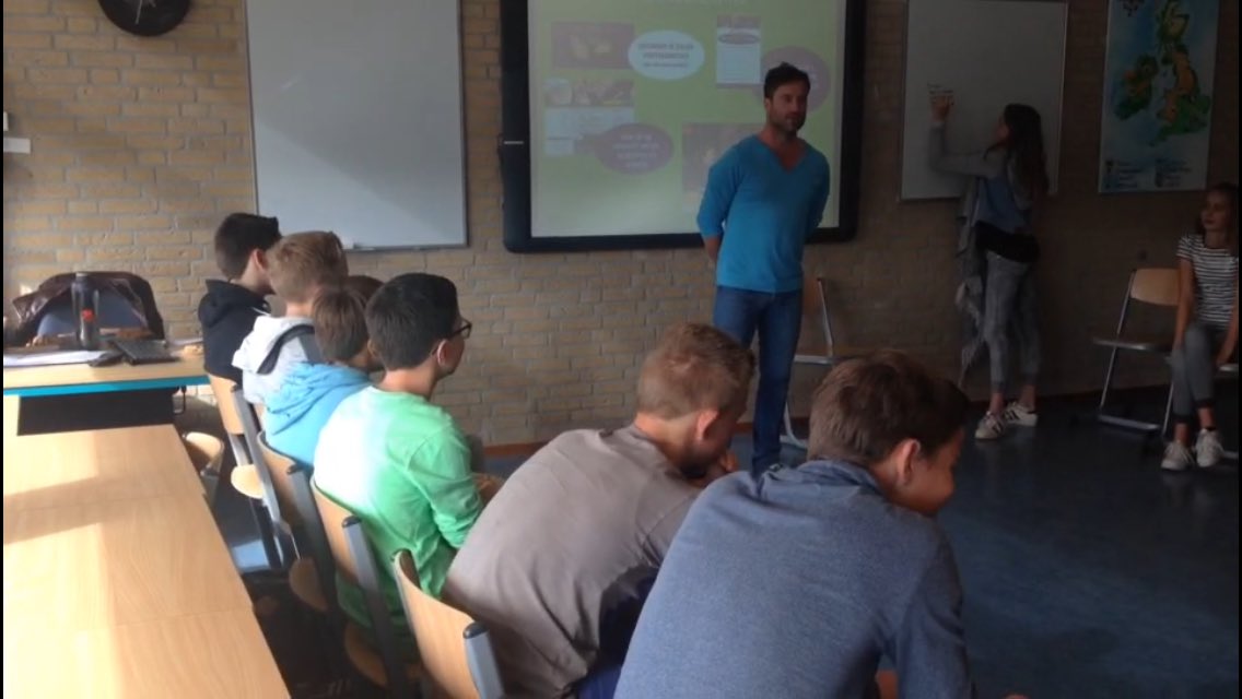 ZWFOnStage's tweet image. De eerste dag zit er op: On Stage Netwerktraining #SWFryslan #beroepenfeest #zwfonstage #goedevoorbereiding #1000leerlingen