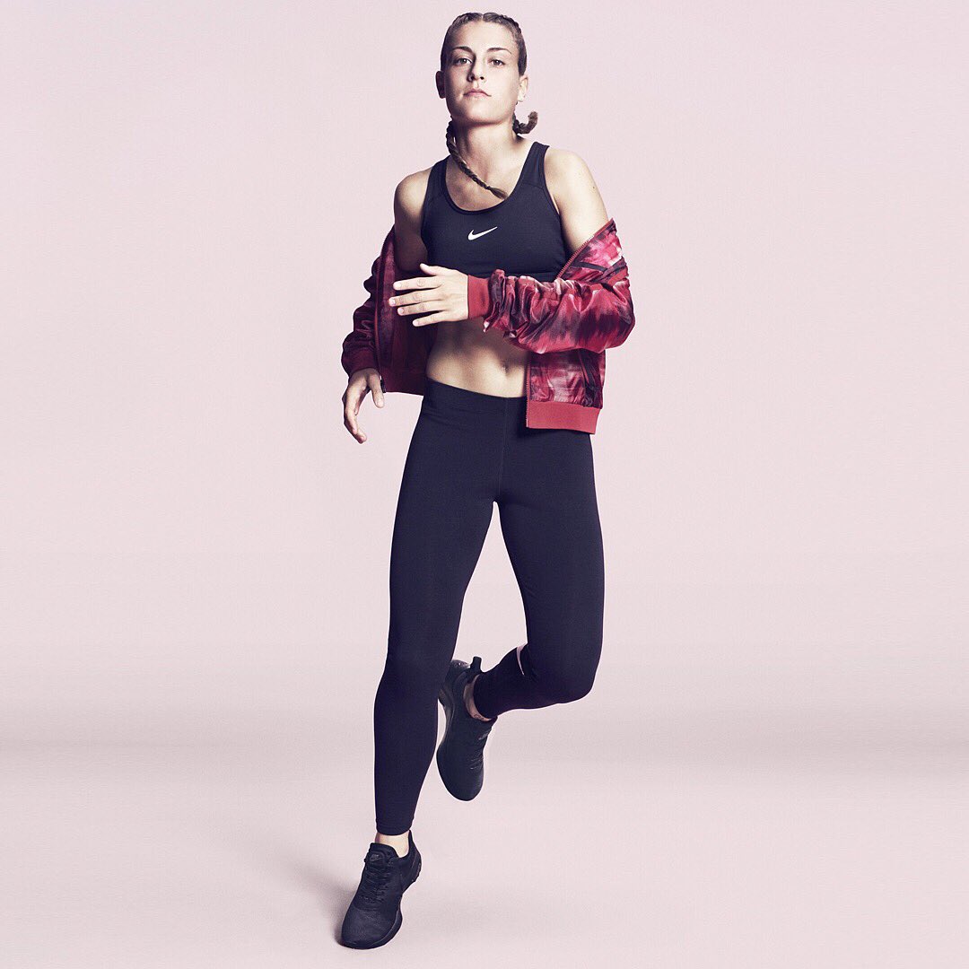 Alexia Putellas on Twitter: "Style is an attitude😉Rocking my triple-black #airmax Thea with fierce gear from @Nike. Get my look https://t.co/u7kdpPri40 https://t.co/2IyoD9CtUG" / Twitter