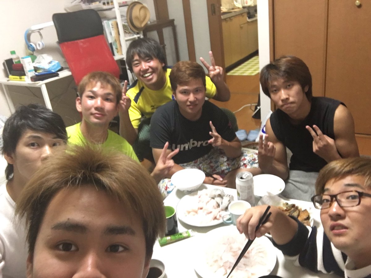ryo_taro0925's tweet photo. 水大には漁師もおるし料理人もいてタダ飯が勝手にでてくるからとっても楽です。 https://t.co/AJFs7Q07Lb