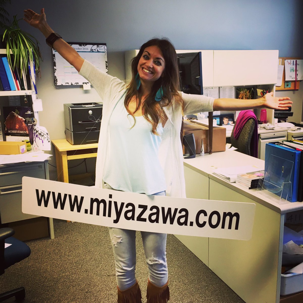 ...A new form of advertising?? 😜#Miyazawa 

It was a #FridayFunDay