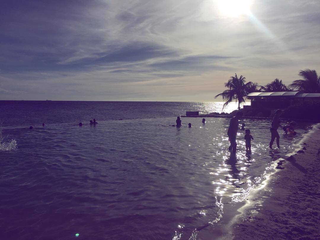 melisxxdd's tweet image. ☀️☀️ #finallyarrived