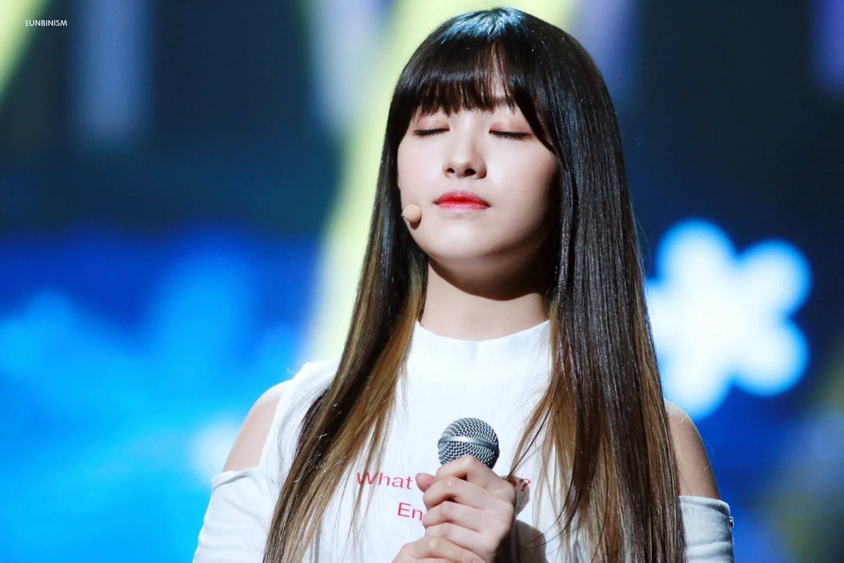 I'm a little late but happy birthday to my favorite meme vocal. ❤ #HappySeungheeDay