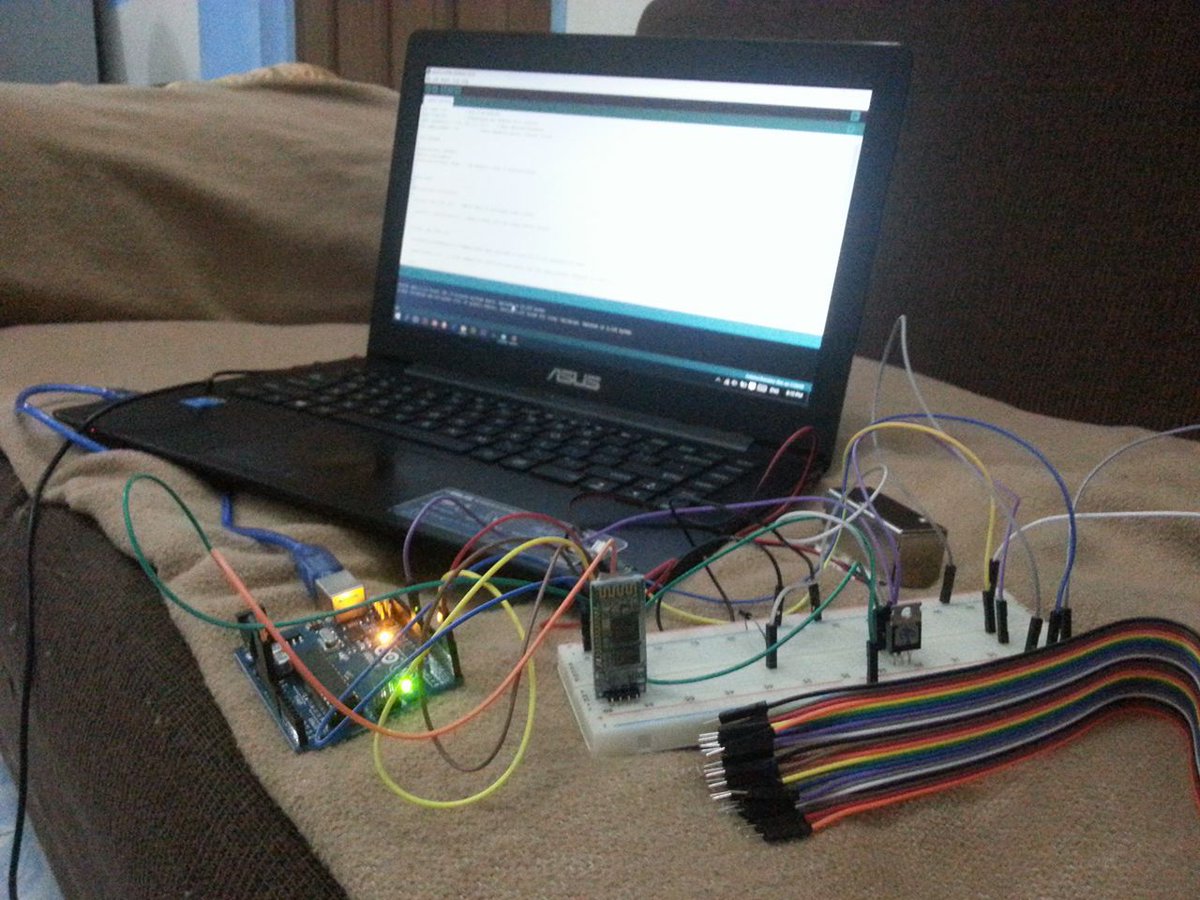Renats_Show's tweet image. Wooo...Daming wires hahaha guys unting tiis nalang talaga matatapos rin natin ito 😌😌😌
#Thesis
#Arduino
#Codepamore
#exhaustedperomasaya