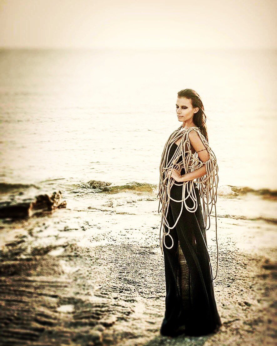 MaL_Le_'s tweet photo. #fashion #fashionweek #fashionmagazine #newdesigner #greece #athens #love #sky #sea #model #editorial https://t.co/OBWApeDUI4