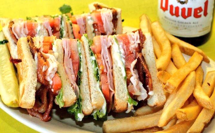 Dell's Classic Club will make your Monday better😀 #whatsforlunch  #DundeeResturants