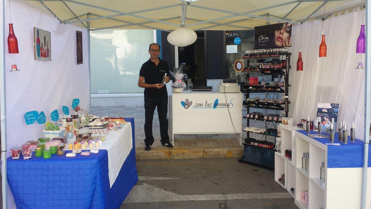 Son tus aroams participó este domingo de nuevo en la II Feria del Comercio en Campillos, Málaga campillos.es/es/noticias/pa…