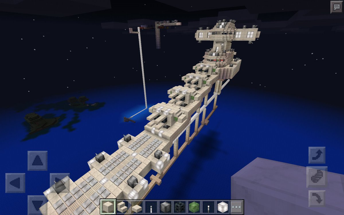 Persephone ﾊﾟｰｾﾌｫﾆｰ マイクラpe 空中戦艦の3つめをコツコツ作ってます テクスチャ変えたら ショボい設計でもカッコよくみえるんやなぁ T Co Tmubesurtj Twitter