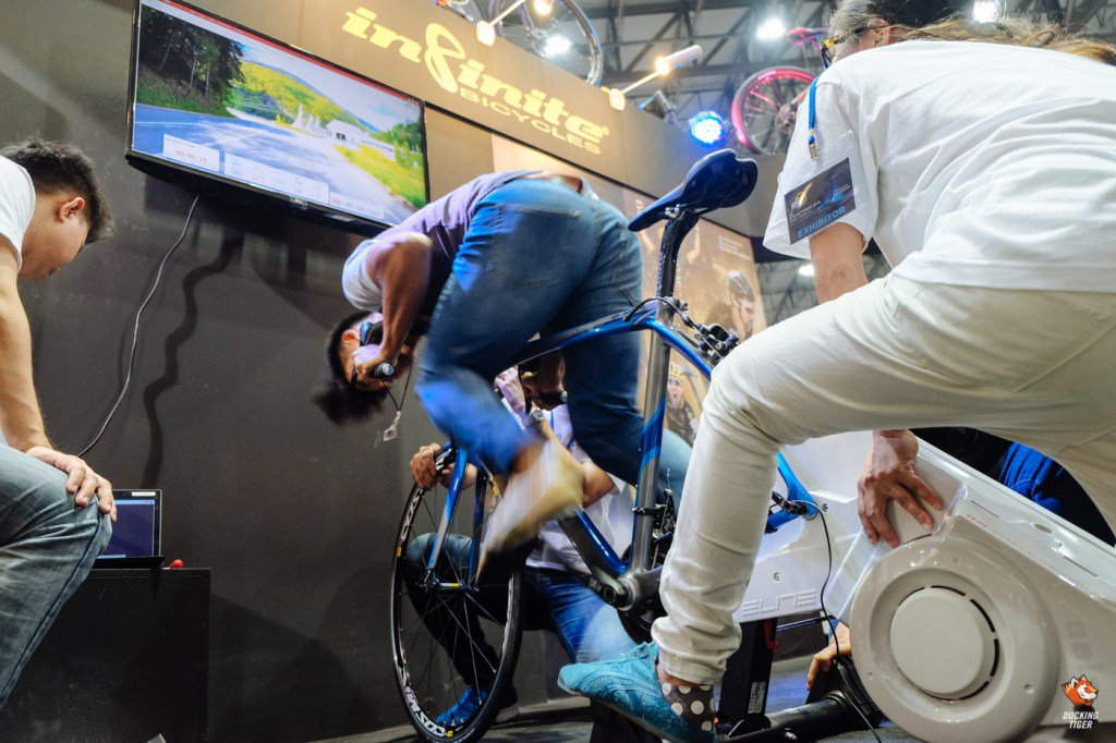 DuckingTigerTH's tweet photo. DT พาเที่ยว International Bangkok Bike ครั้งที่ 8 Part 2 https://t.co/6S4RO06Fvx https://t.co/XW044LUv9N