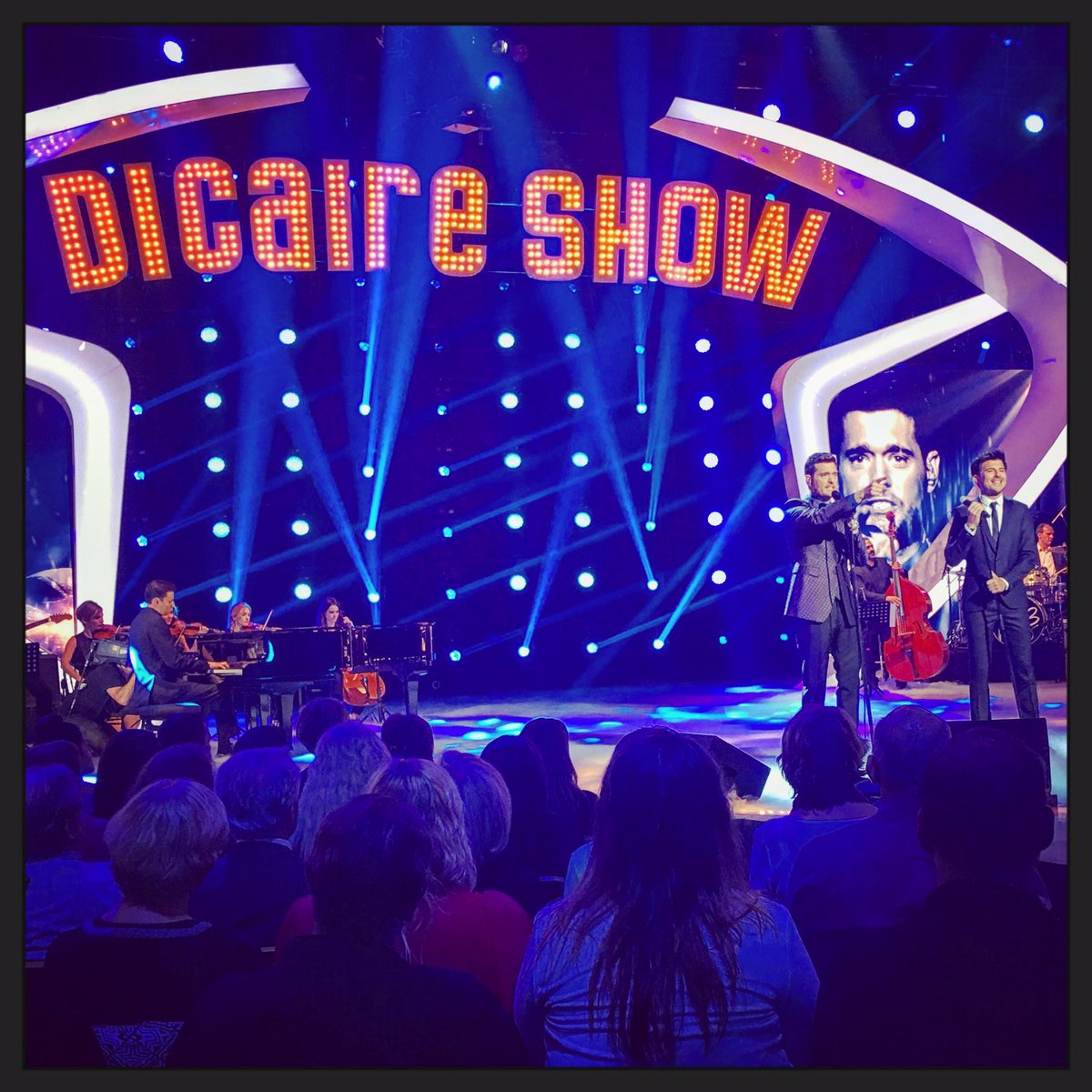 DiCaire Show - Mardi 01 Novembre  2016 - France 2 CuastOfWcAEk1HJ