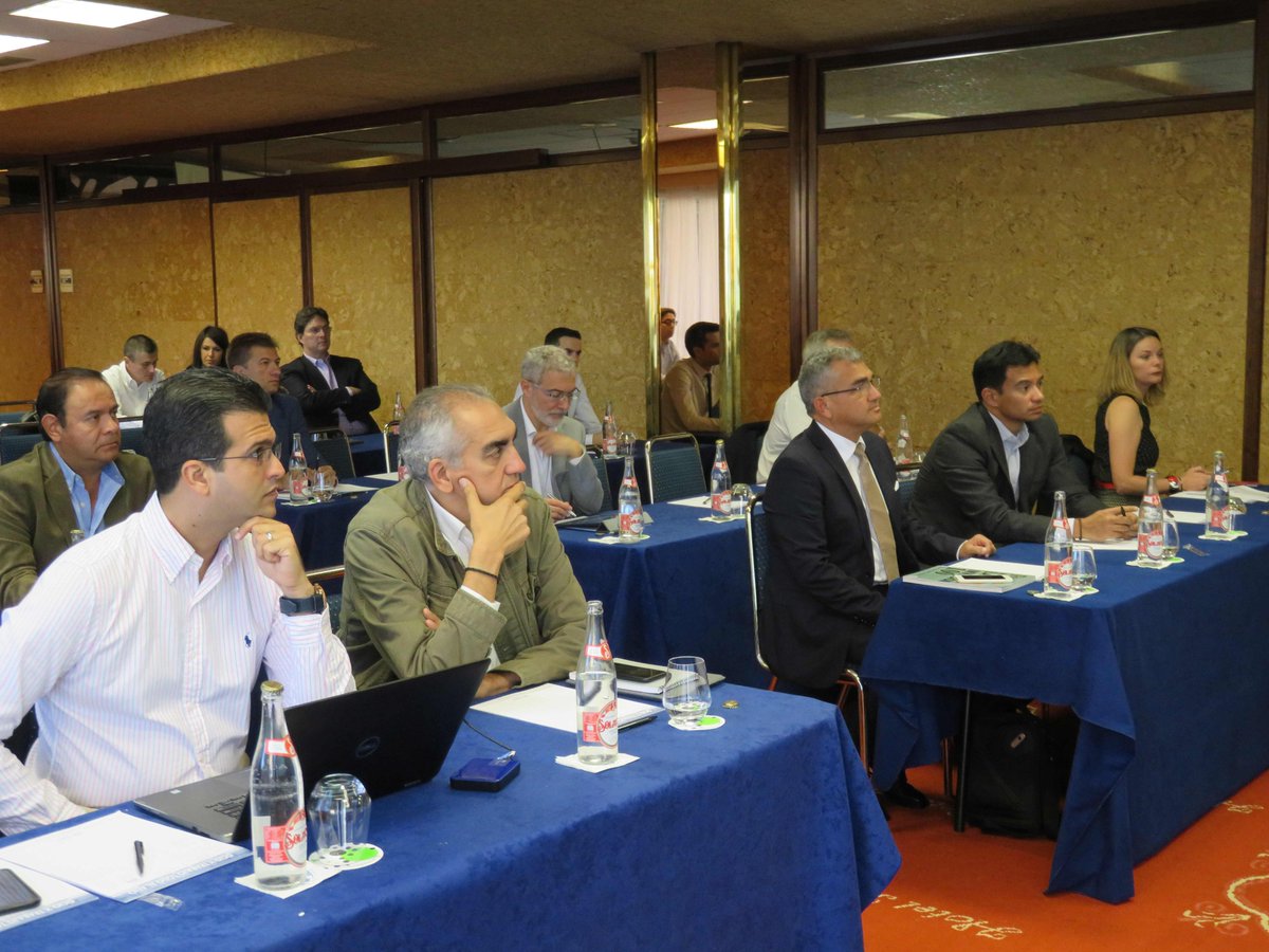 pfrancoCLM's tweet photo. Potentes #empresasCLM del sector #contract se reúnen hoy con diez destacados estudios de arquitectura #negocioCLM https://t.co/E04JqmibkU https://t.co/ZNYoZeoWPN