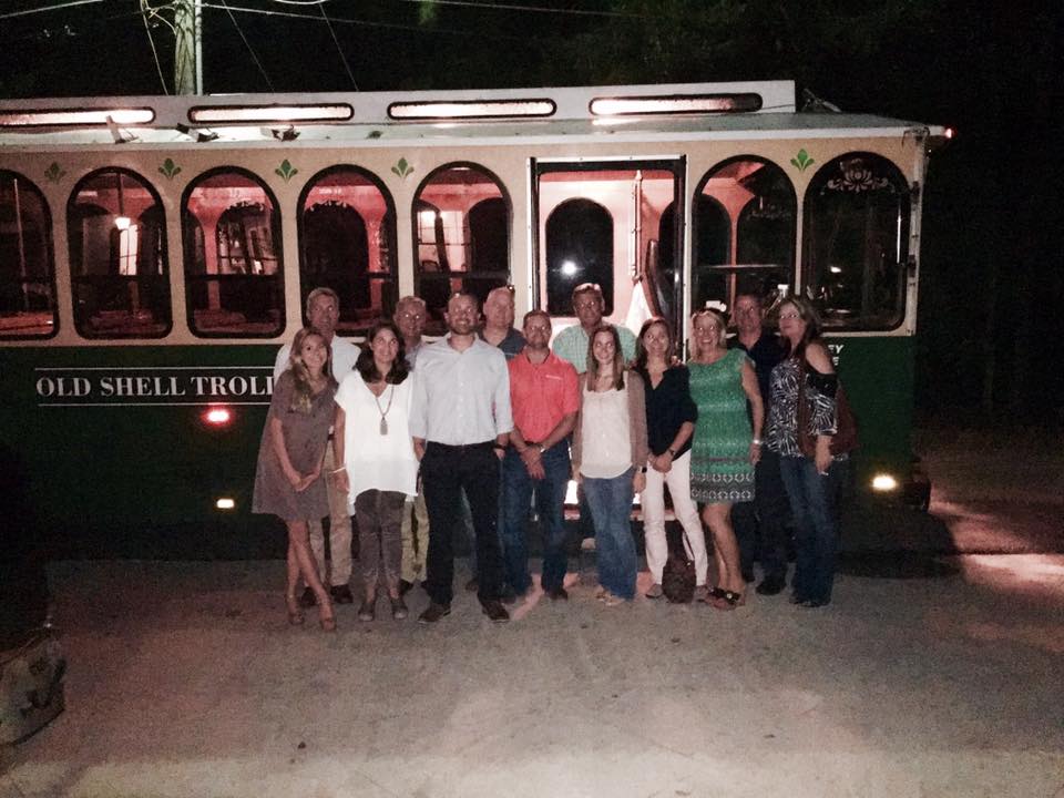 SL_fiber's tweet image. Have you taken a ride on the #biggreentrolley?! Perfect for company events, like our sales team tour last week. Thanks @oldshelltrolley!