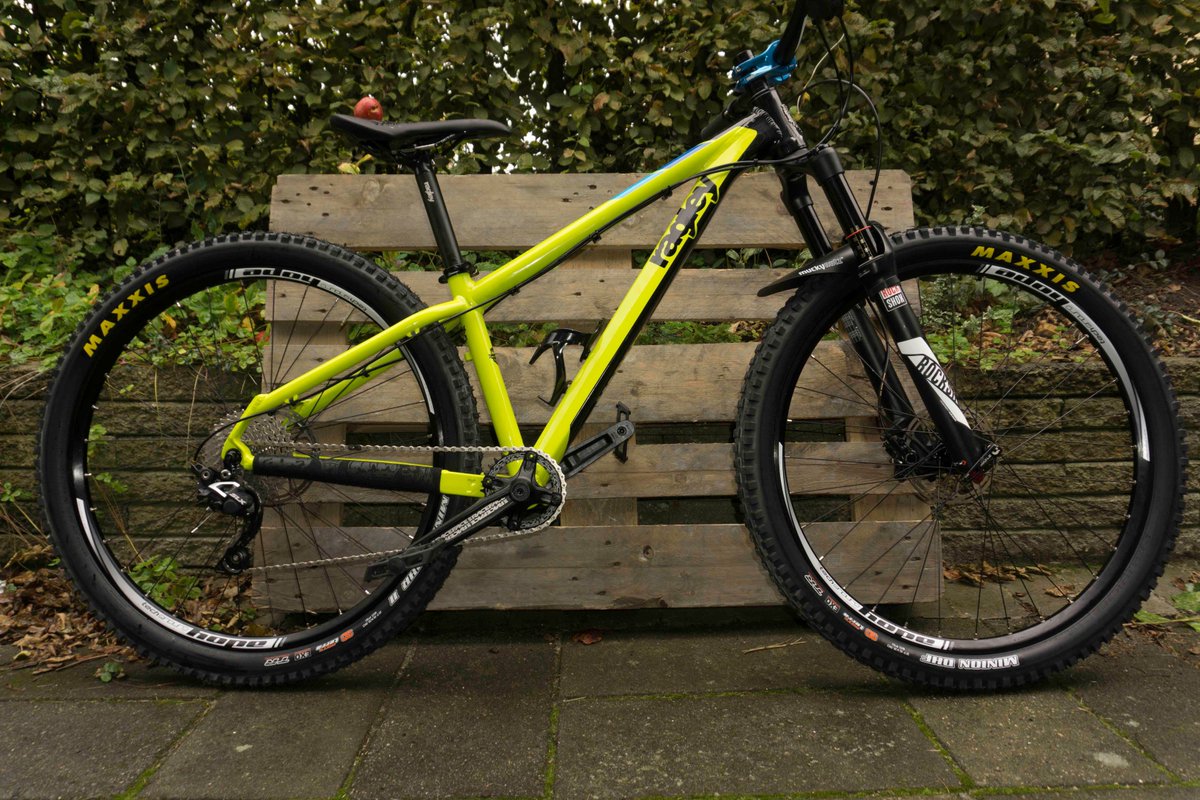 BikeCycles's tweet photo. #RagleyBikes #Marley #MTB Serious Bike Building 4 everday people, I loved building this XS Marley 4 Tine, one of our smaller customers. https://t.co/9dmMe2Pm13
