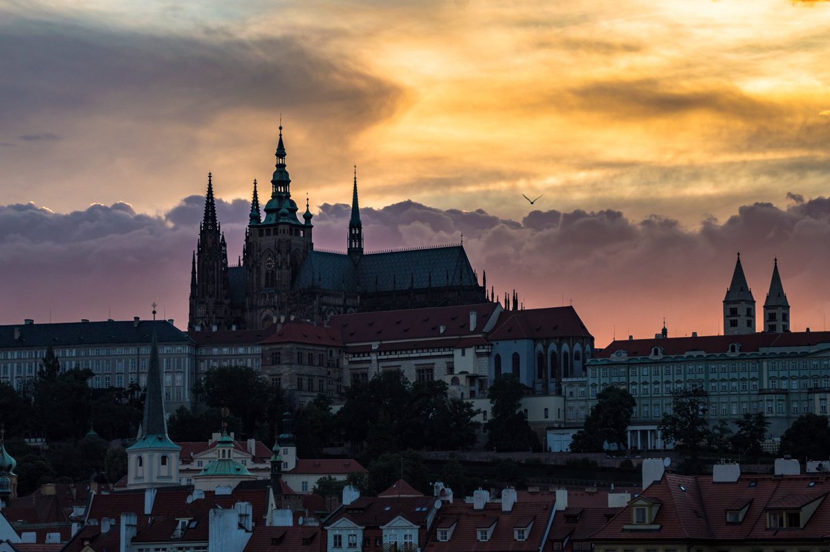 JustaPack's tweet photo. 15 Photos That Will Make You want to Move to #Prague

https://t.co/w2wDc1FYWO

#travel @lonelyplanet @pragueEU https://t.co/wJc9kwatfN
