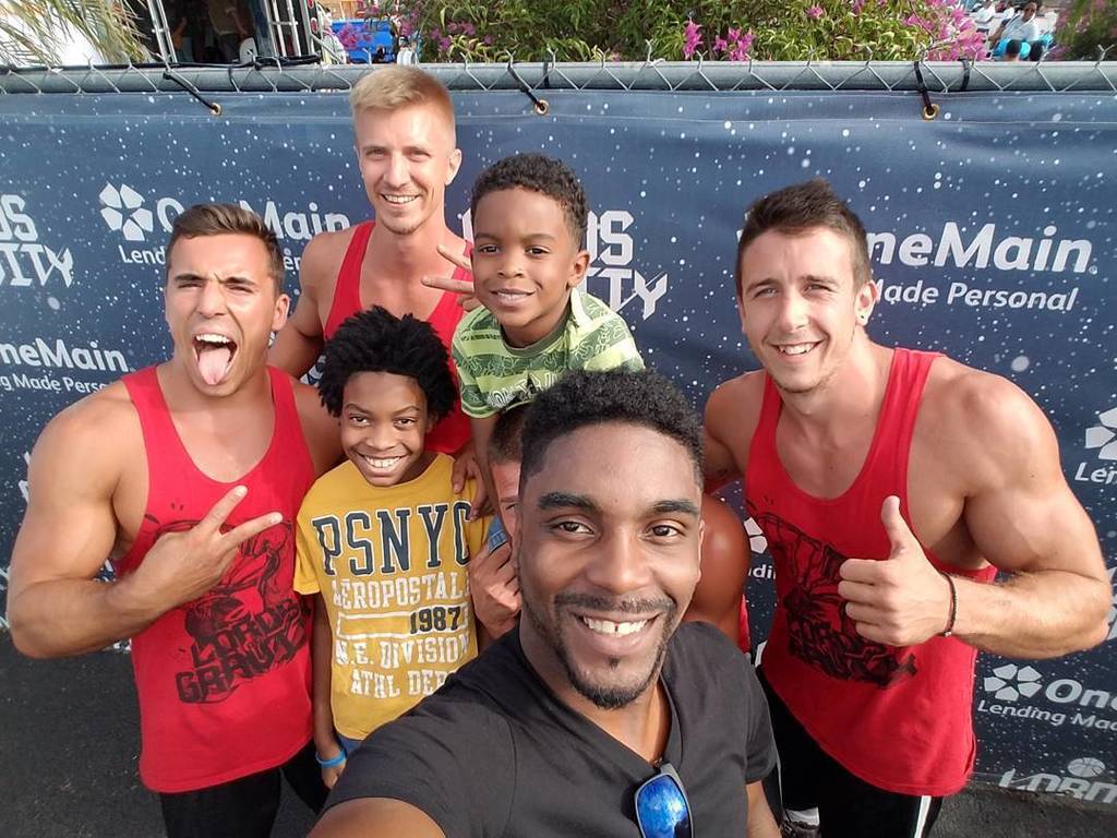 CharlesTerryJr's tweet photo. There guys were great  #LordsofGravity show... How awesome #StateFairOfTexas #BigTex https://t.co/zZdxeLRwvh