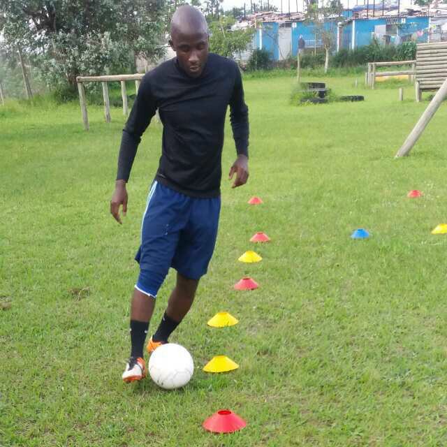 MthobisiSamPam's tweet photo. Put in the work, and the results will come #Fitness #Soccer #Beautiful_Game #JogaBonita https://t.co/fc3zYFZEAa