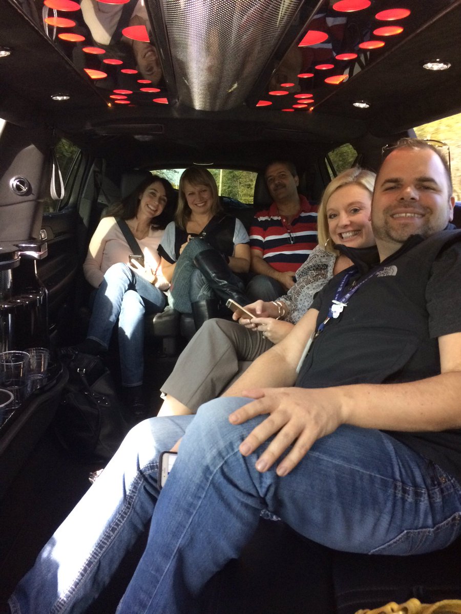DCarrIAH's tweet photo. #uaifs inflight conference here we come https://t.co/DU0KDapyxr