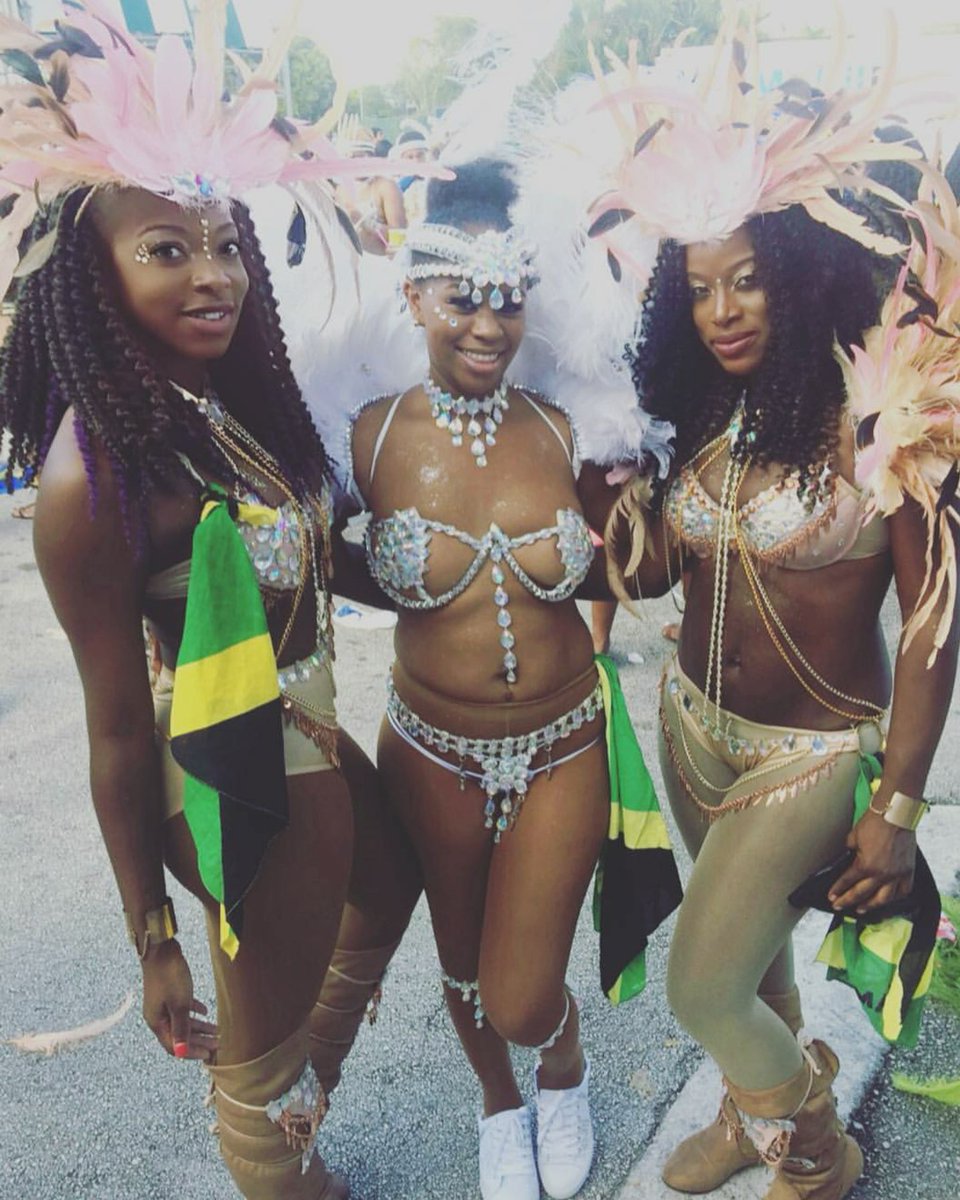 ViewsFrom876JA's tweet photo. 📍 Miami Carnival 2016 Highlights 

  #MiamiCarnival  #MiamiCarnival2016 #ViewsFrom876 #View876 https://t.co/2gjT8SxKqq