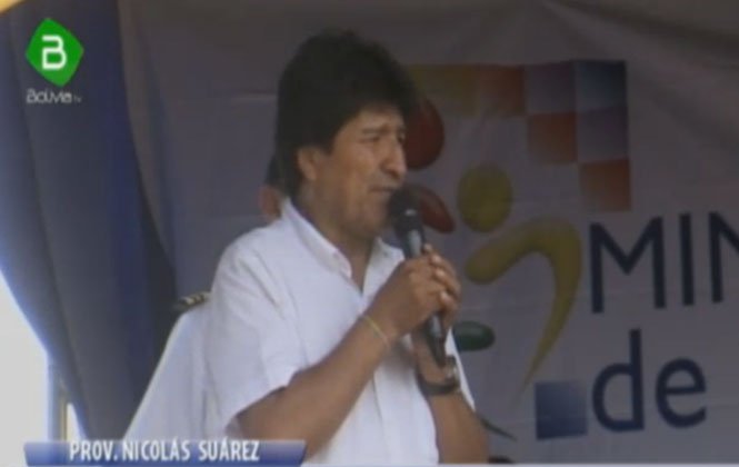 noticiasfides's tweet photo. Morales insiste que indígenas tratan de perjudicar y chantajear la exploración de hidrocarburos
#ANF #Bolivia https://t.co/OJKw1IAb6y https://t.co/IW6xsWtWkF