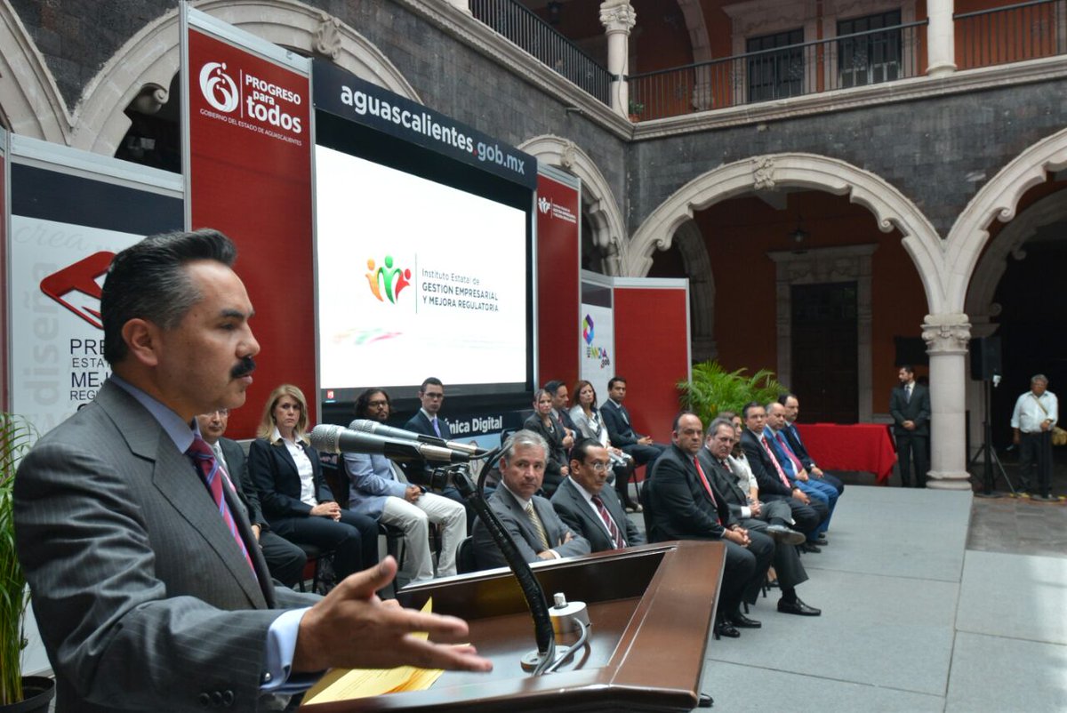 BuenGobierno_mx's tweet photo. #Comunicado Javier Vargas Zempoaltecatl, de @SFP_mx. Lanza la #VUD en @GobAgs . https://t.co/nuN2cORRAZ - Mensaje https://t.co/AYOWiyTdNE https://t.co/2F9Kv7JaAj