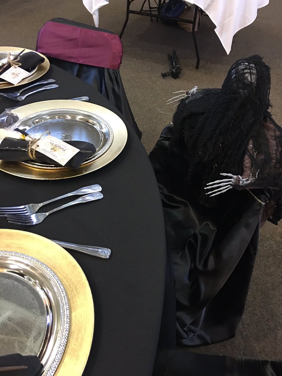 BibbSchools's tweet photo. Schools have gone above &amp; beyond with decorations for Teacher of the Year! #AlexII #HarryPotter #PollyRae #BibbTOTY https://t.co/1XJfyEbtSr