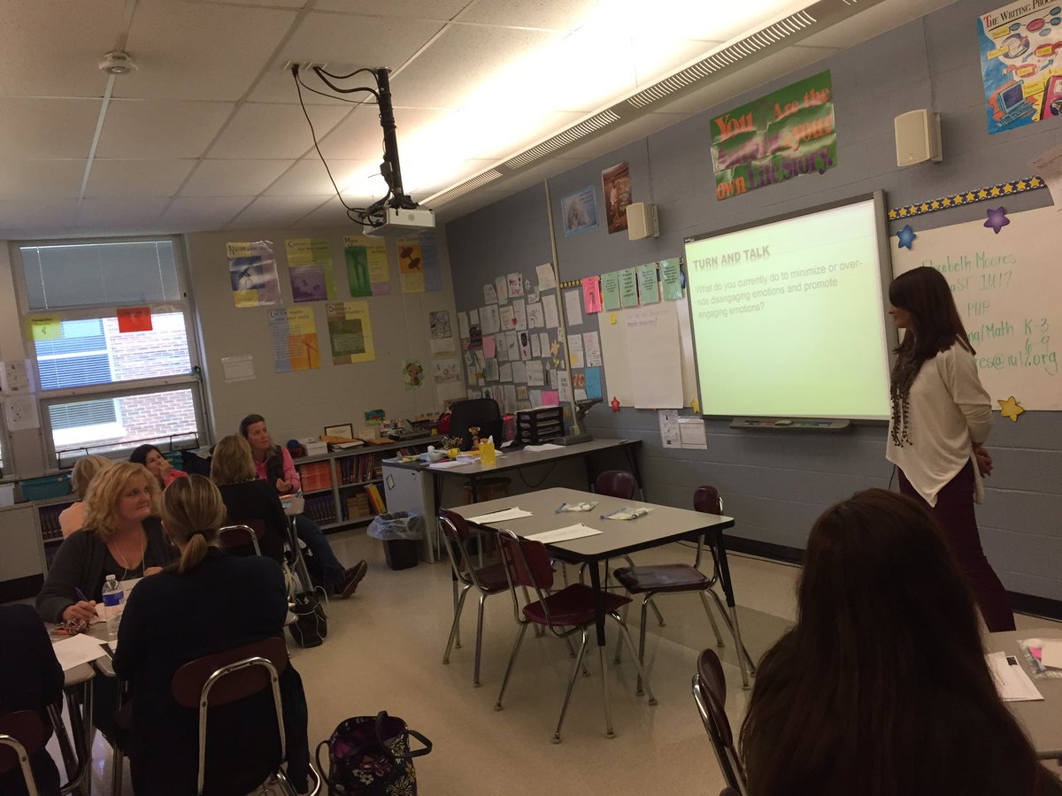 LTMS_Principal's tweet photo. @BLaSTIU17 's Liz Moore sharing at the #norcenpentechsum concerning engaging students in every way @MarzanoResearch #highlyengagedclassroom https://t.co/cSXrqBfFkM