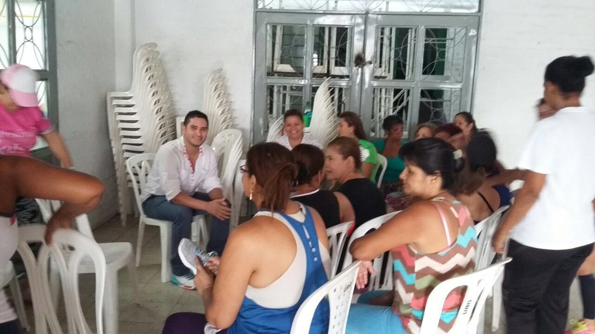 Indervalle's tweet photo. Desde hoy y hasta el sábado, el programa #HEVSValle estará realizando muestra piloto de tamizaje con 2400 usuarios en las comunas de Cali https://t.co/eOiQ680OQK