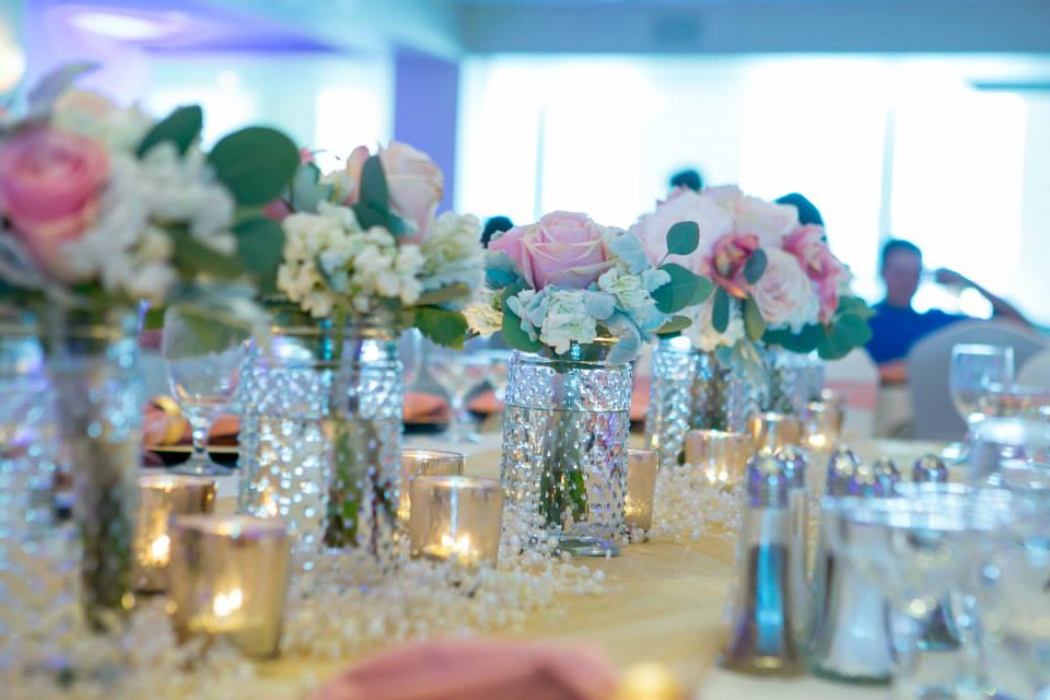 We love putting centerpieces together with our brides! What would you like to create for your wedding centerpieces? #geterbride #weddingday