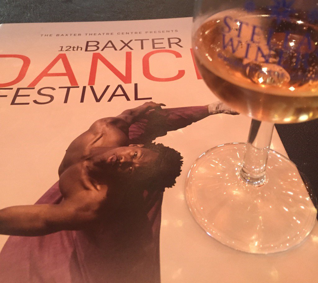 ChristineMS1's tweet photo. Delicious evening of dance &amp; wine @BaxterTheatre #BDF16 @StellarOrganic @TheatreSceneCpt https://t.co/MWyDIJG3dc