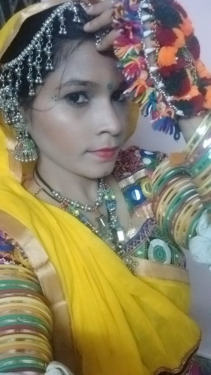 Madrassan_Pinky's tweet image. All set for last Dandiya/Garba night of #Navratra2016 😍 #Chennai