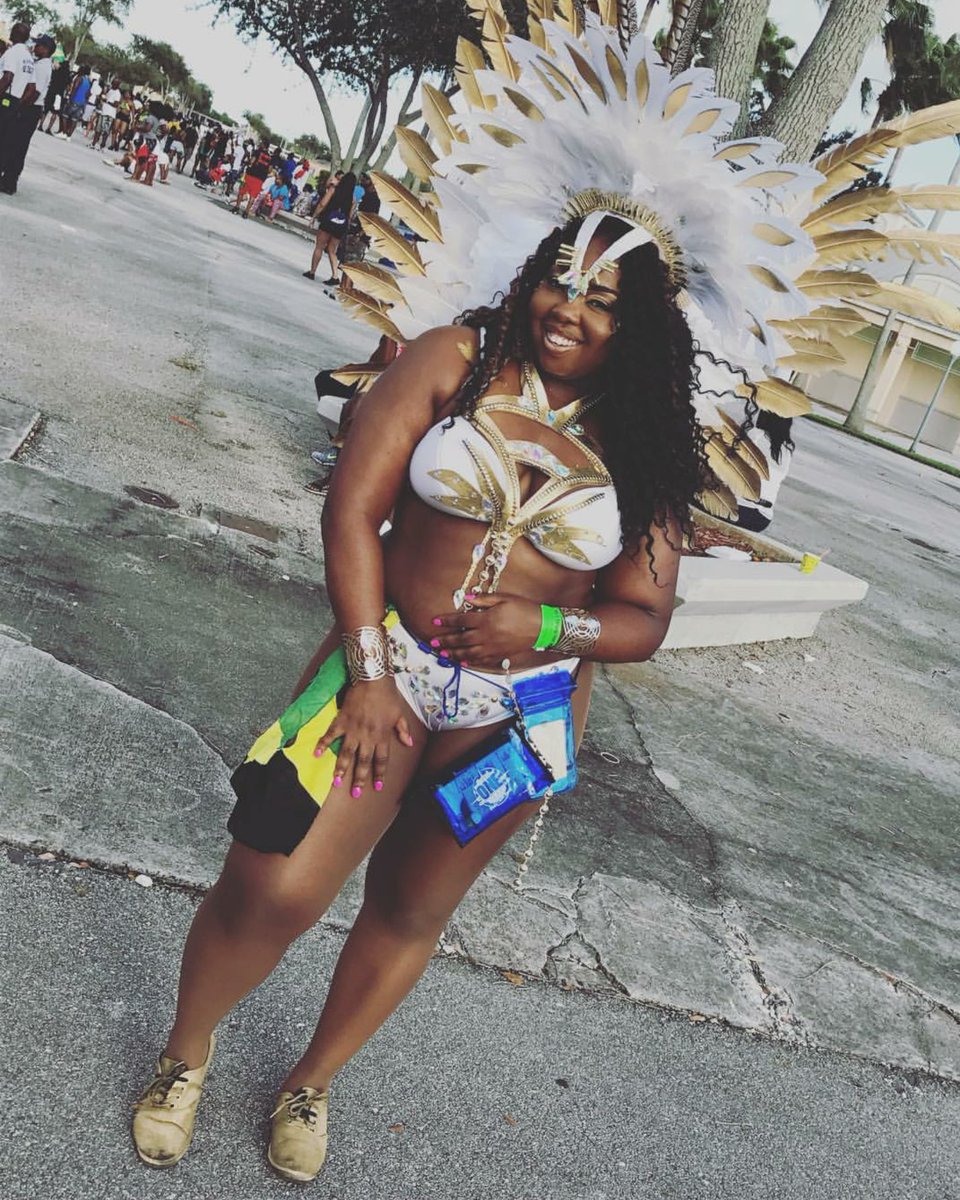 ViewsFrom876JA's tweet photo. 📍 Miami Carnival 2016 Highlights 

 #MiamiCarnival  #MiamiCarnival2016 #ViewsFrom876 #View876 https://t.co/6vAXB2wUTB