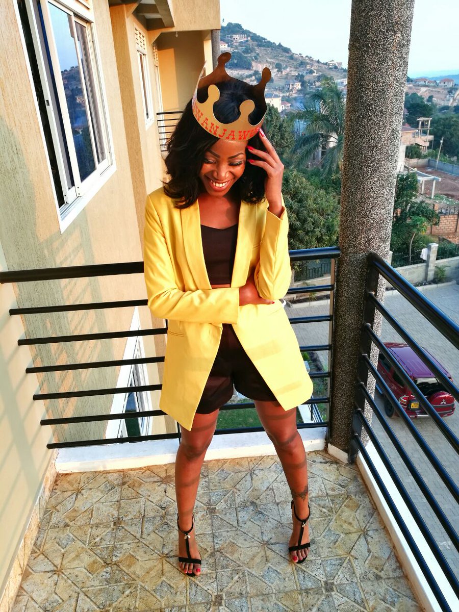 ESheebaholic's tweet photo. #MAMAVote #KisasiKimu #VideoOfTheYear @MTVBaseAfrica @Ksheebah1 @MasheKim @michealmicho3 @JesseLuko https://t.co/zQ7d0zBKjp