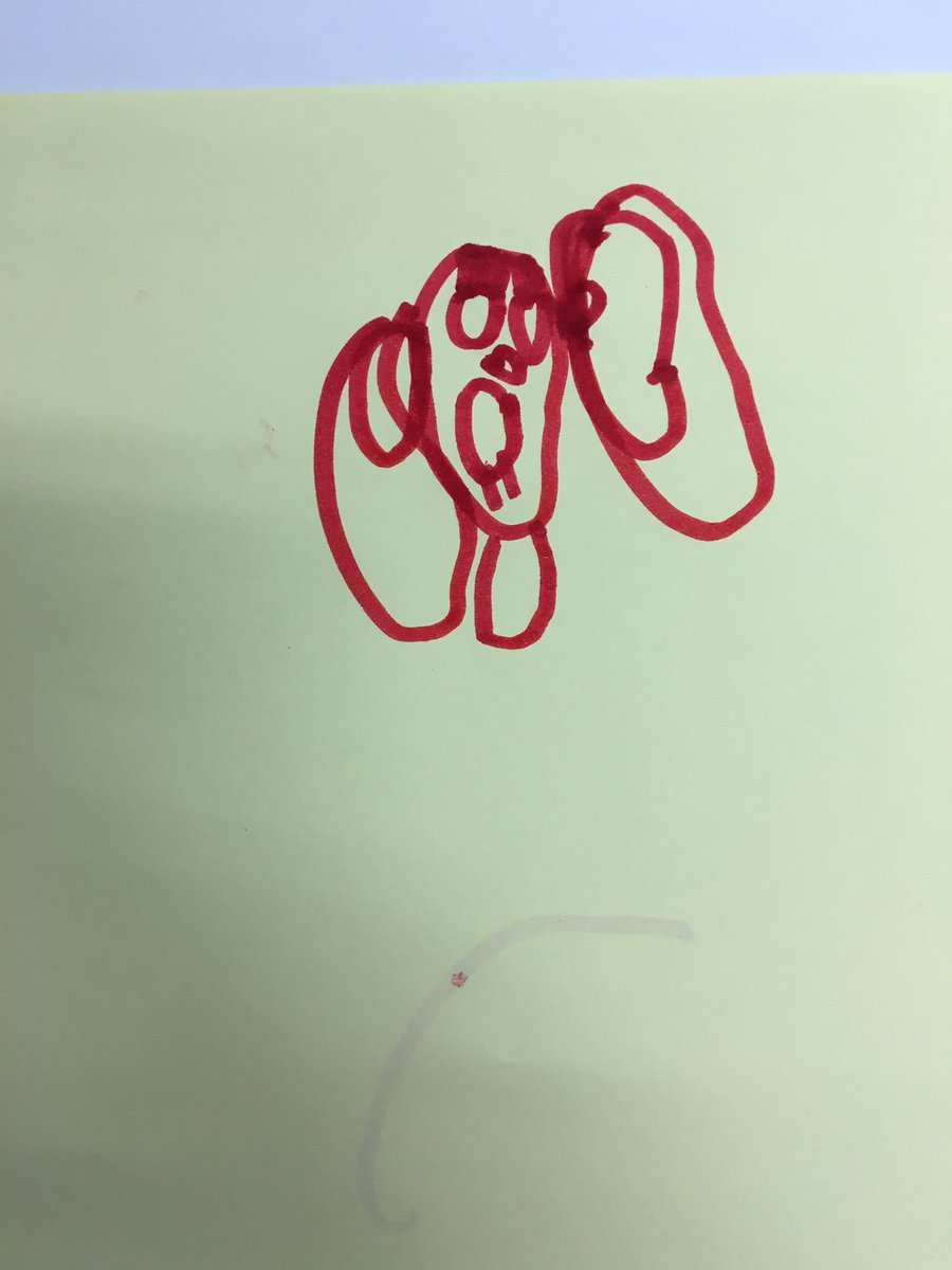 MelanieCm_'s tweet photo. Qd tu travailles sur le visage avec les grandes sections, que tu demandes de dessiner la personne en face, et que cette personne c'est toi https://t.co/Bx9nujnWpp