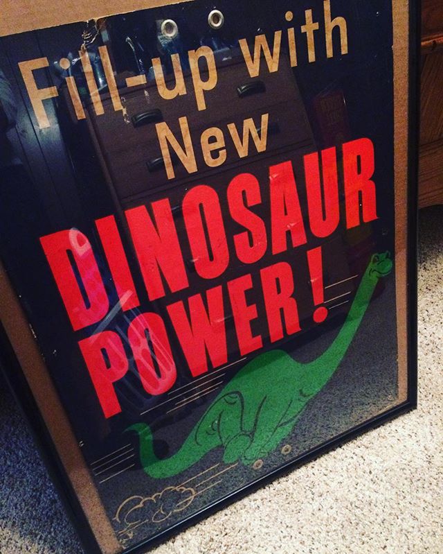 SinclairOilCorp's tweet photo. Congrats to Cody and Jason Shenefield for winning today's #Sinclair100! They both have some pretty neat signs. #SinclairOil https://t.co/y2BXqKyOYE