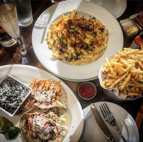 Eat_Chow's tweet photo. If you like breakfast here at Eat Chow, you will LOVE lunch &amp; dinner! Satisfy your palate at our locations in #NewportBeach &amp; #CostaMesa! https://t.co/1CjSKVx5XL