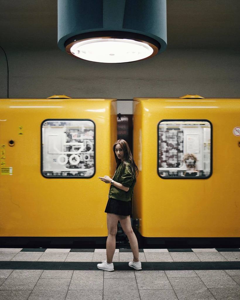 leo8x's tweet photo. Mi #whileinbetween
#Berlin #bvgdriveby #yellowwar #standcommunity #weilwirdichlieben https://t.co/It3TTLr7Hk https://t.co/FewEzYKcsJ