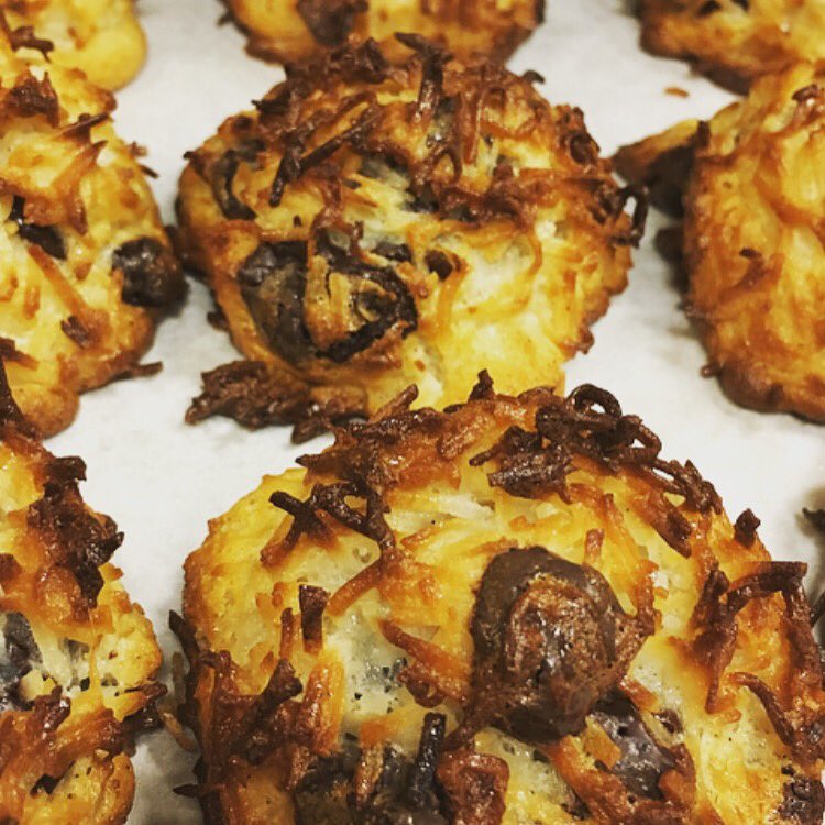 thegeneralmuir's tweet photo. Coconut chocolate chip macaroons for Monday Night Ramen dessert. #macaroons #notmacarons #mondaymotivation #ramen #ramennight #mondaynight https://t.co/KMfArT1YQb