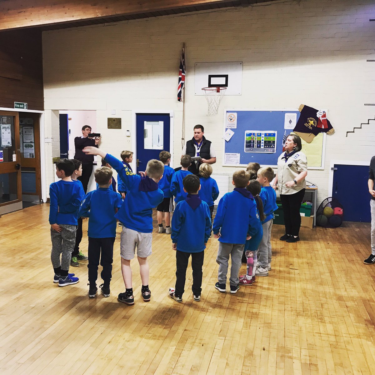 midlothscouts's tweet photo. Congrats to the 3 new members of the @bonnyriggscouts Monday Night Beaver Colony #iScout #ScoutingInMidlothian https://t.co/YiSEEZtADq