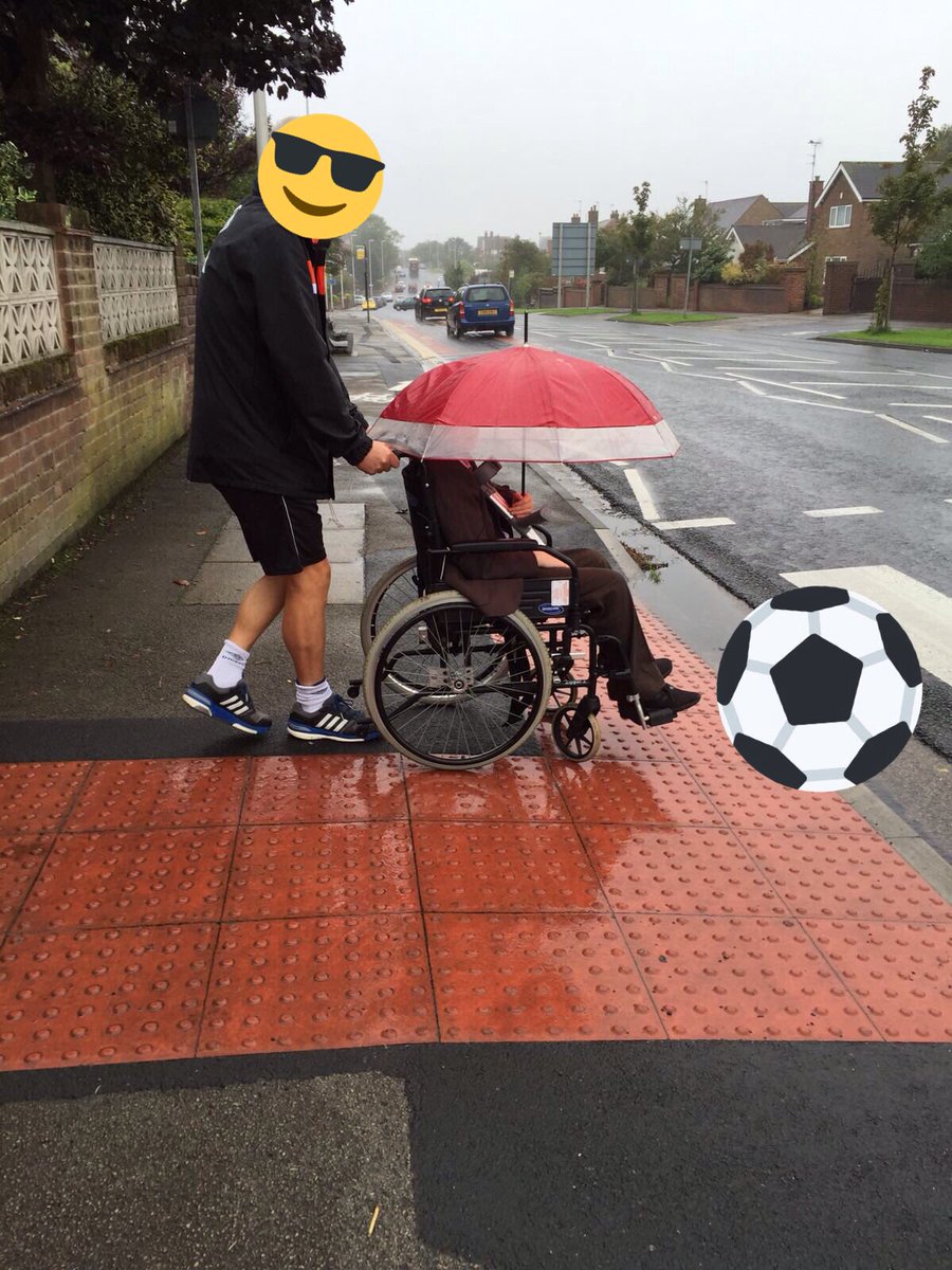 GeorgeMarsl's tweet photo. On the way to the hospital https://t.co/UmfsXurBsW