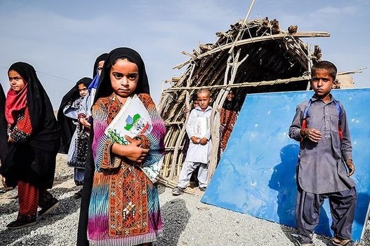 HCHRIR's tweet photo. مدرسه کپری در ایران ـ  سیستان و بلوچستان https://t.co/jgpm5b3bCE